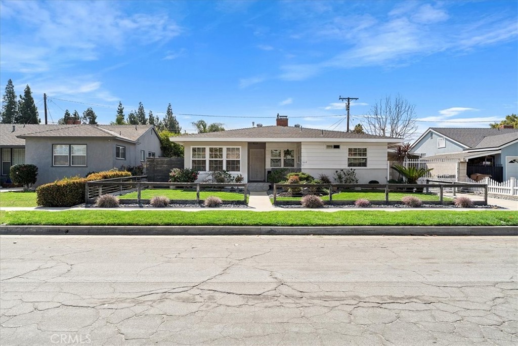 1612 W Walnut Avenue Property Photo