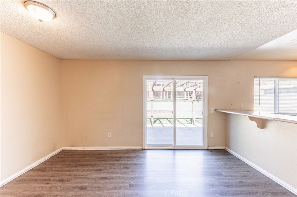 17582 Wabash Avenue Property Photo 12