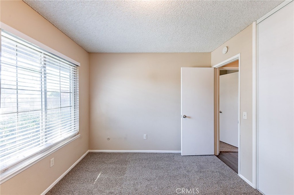 17582 Wabash Avenue Property Photo 14