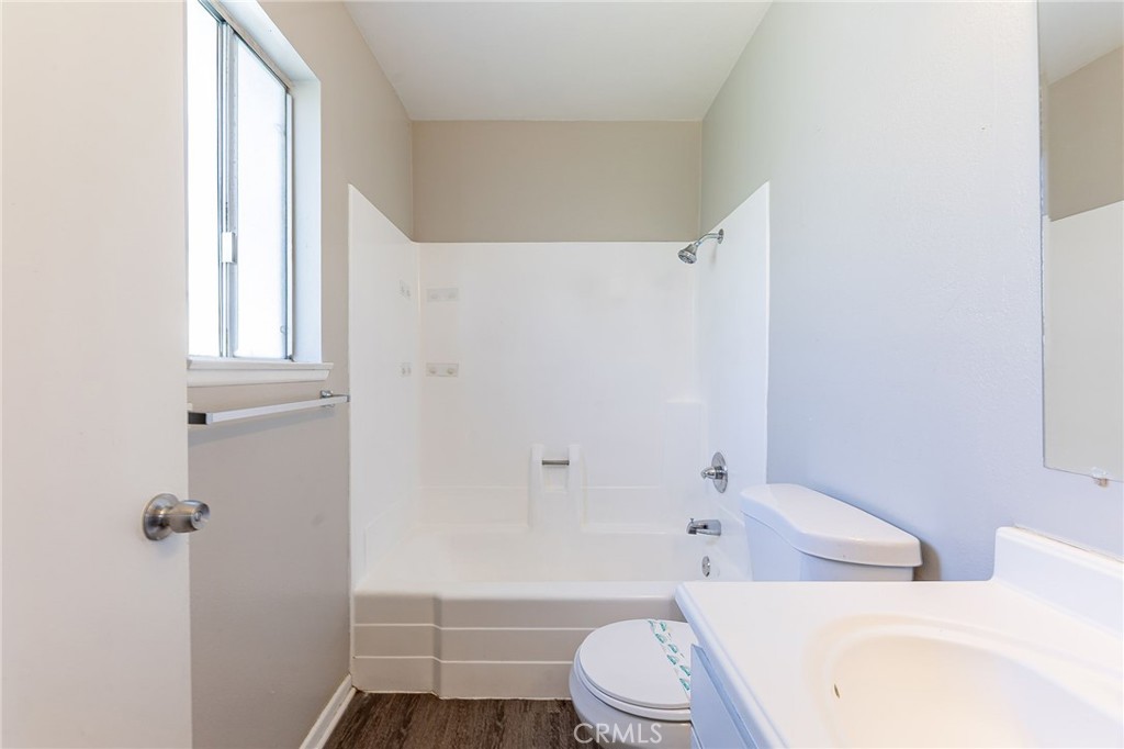 17582 Wabash Avenue Property Photo 20