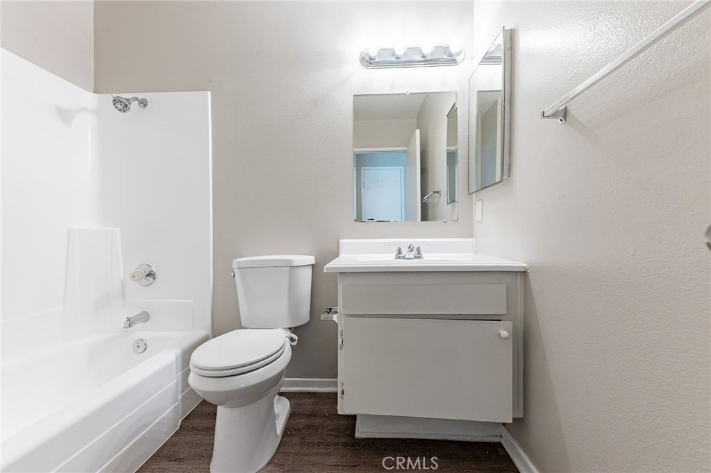 17582 Wabash Avenue Property Photo 21