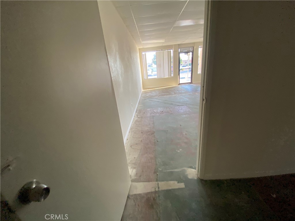 9437 Edinger Property Photo 11