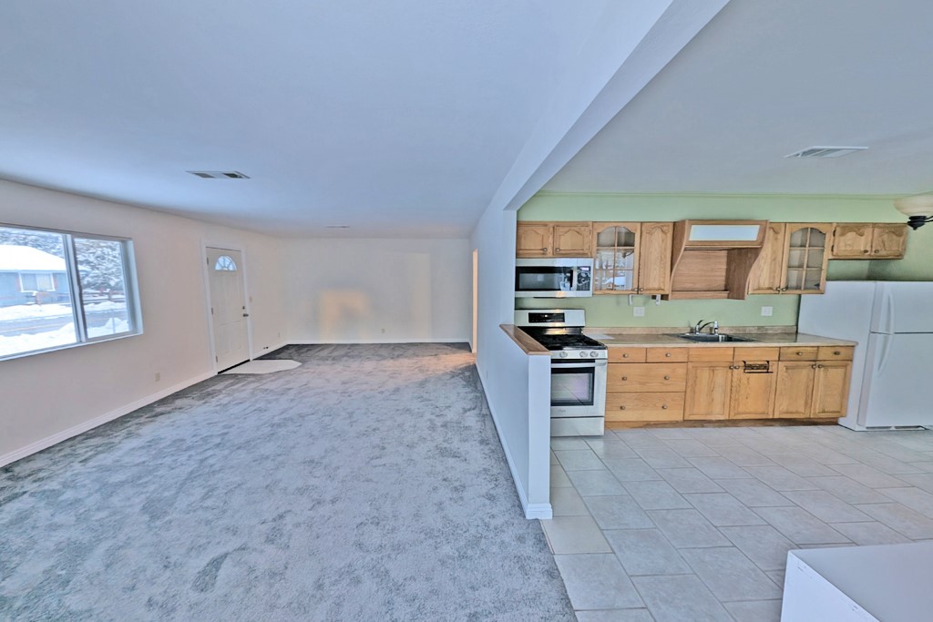 511 Santa Barbara Avenue Property Photo 8