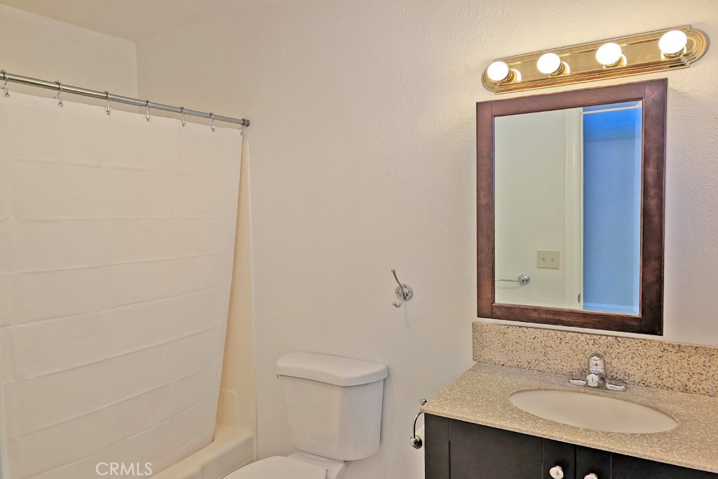 511 Santa Barbara Avenue Property Photo 14