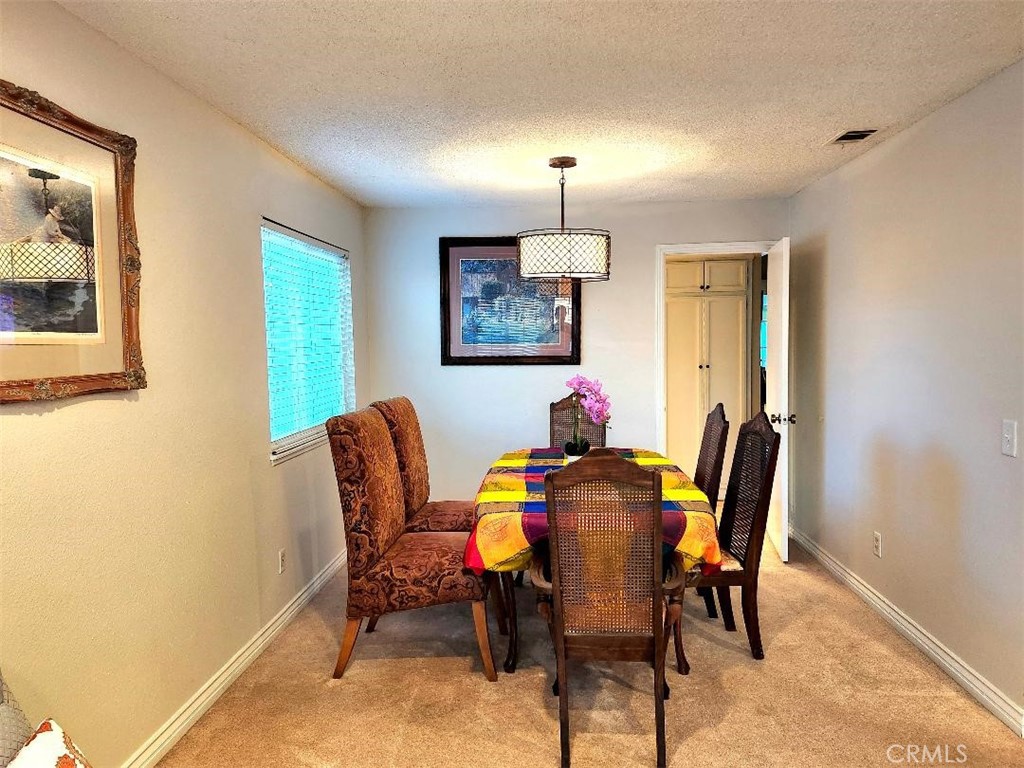 2314 N Sycamore Avenue Property Photo 8