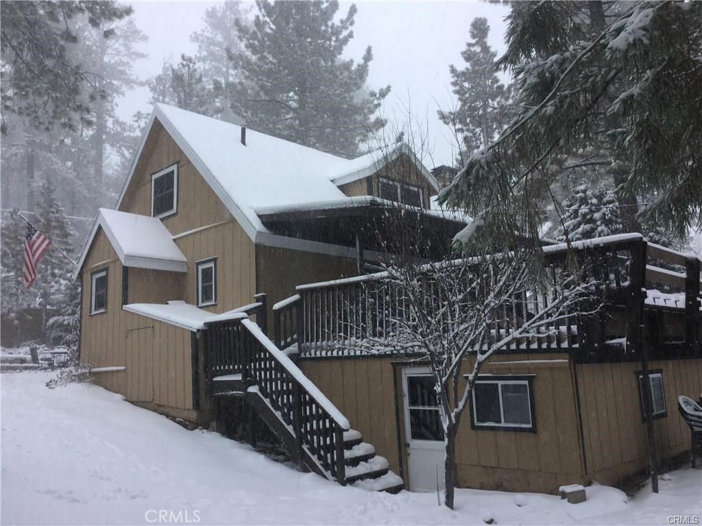 547 Chipmunk Lane Property Photo 2