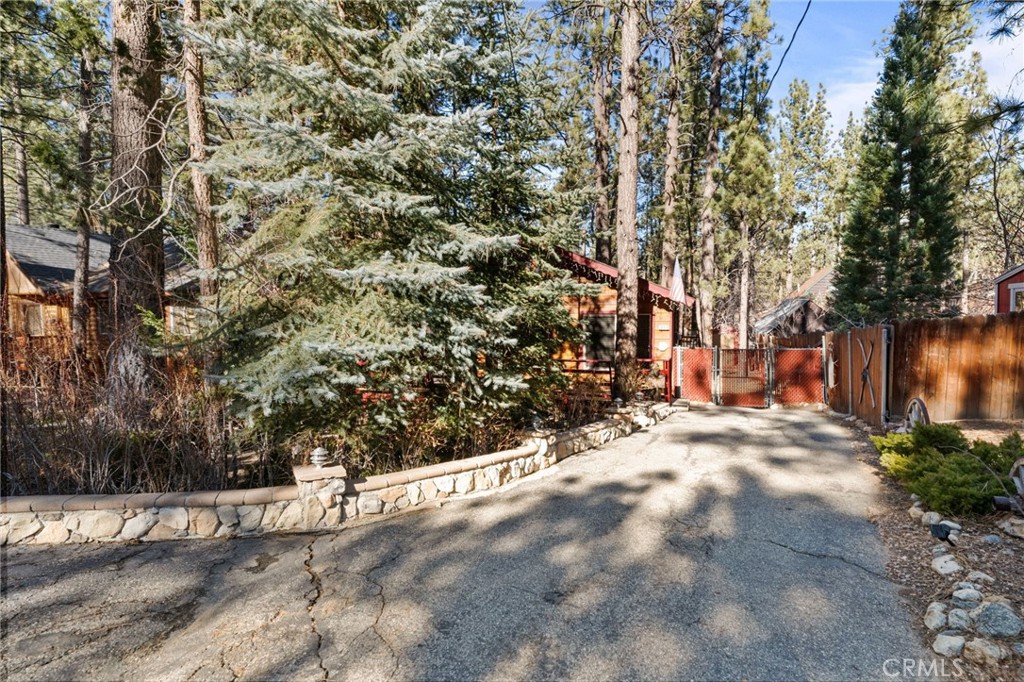 513 Sugarloaf Boulevard Property Photo 2