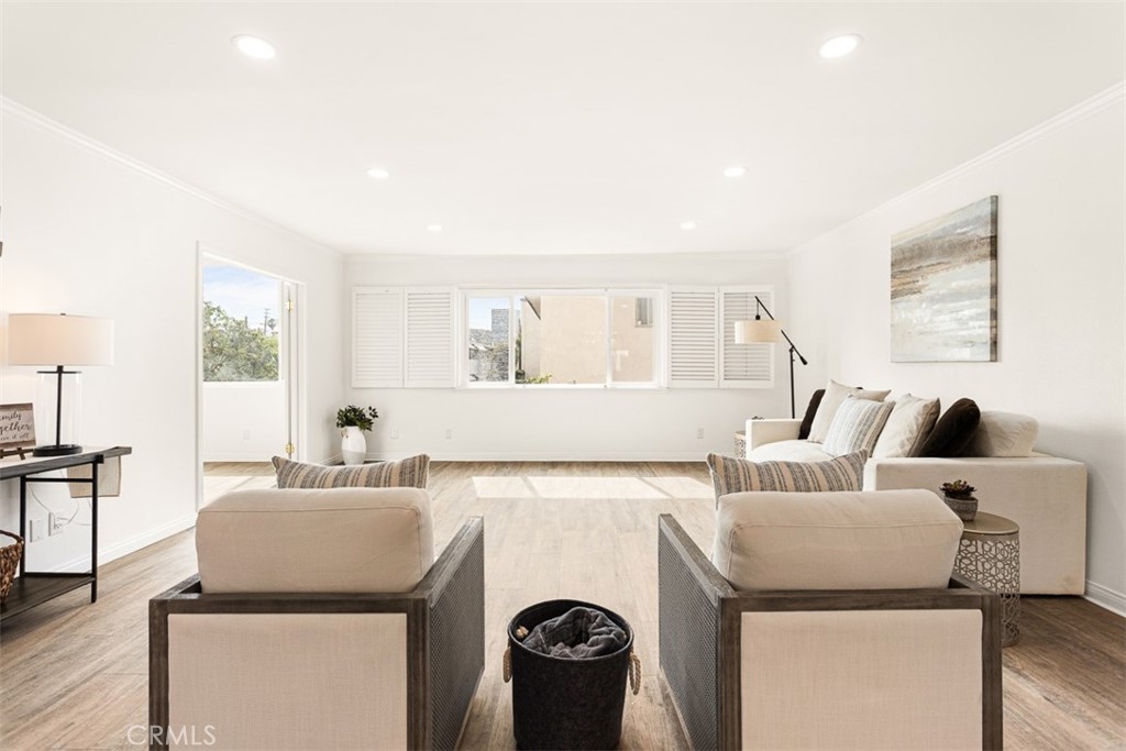 4445 Cartwright Avenue 207 Property Photo 1