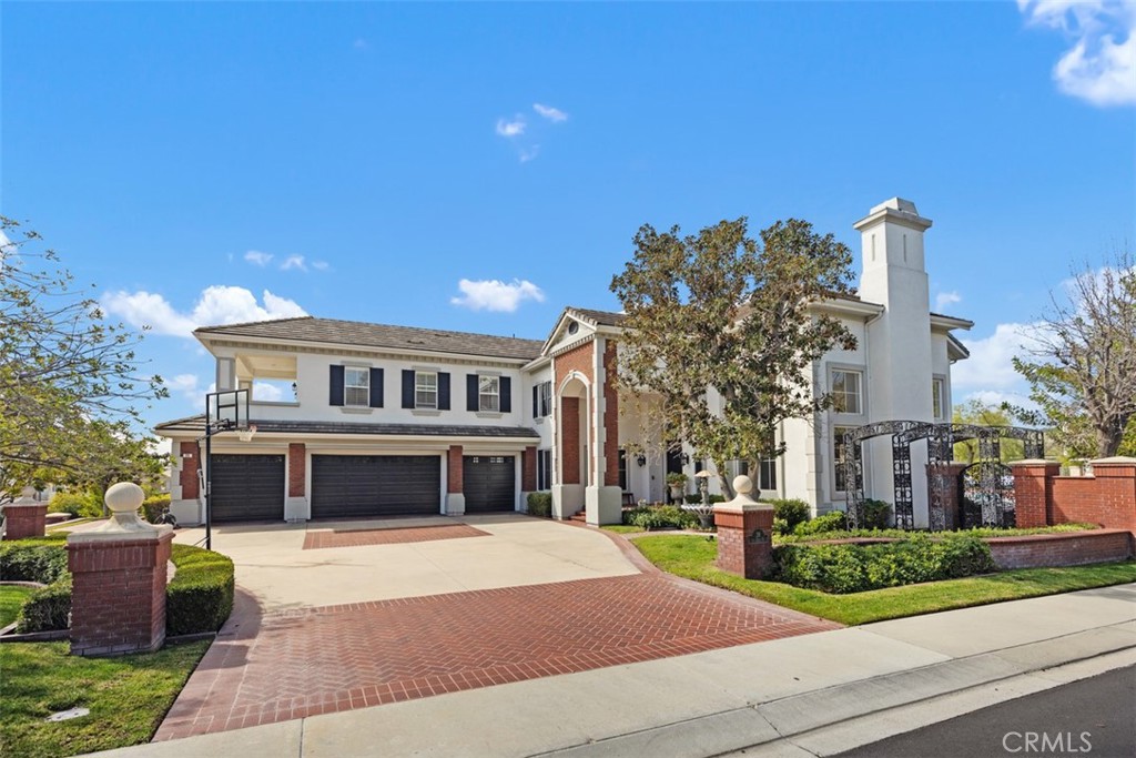 39 Van Gogh Way Property Photo