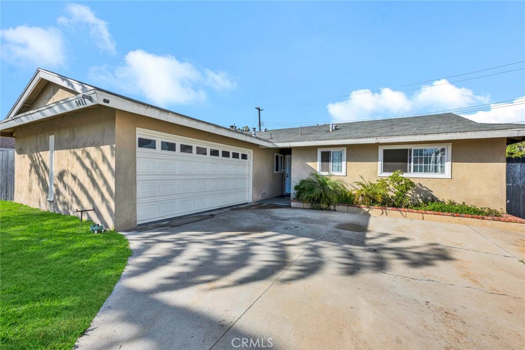 8411 Santana Circle Property Photo