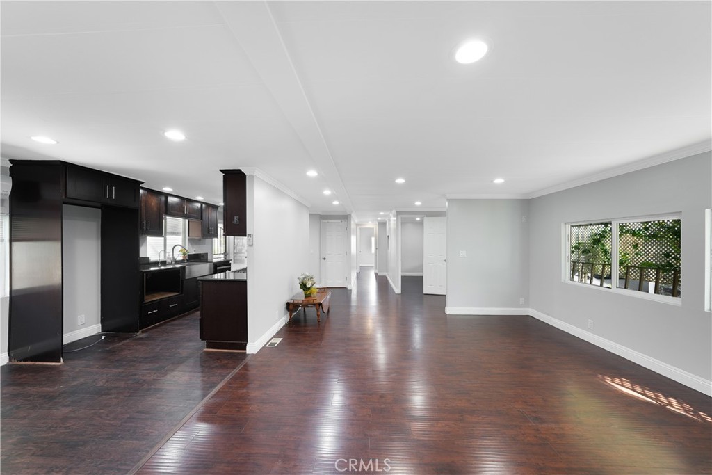 Laquinta Real Estate Listings Main Image