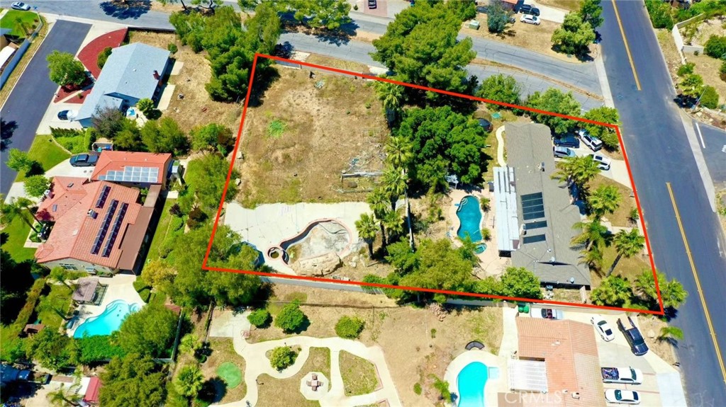 26191 Kalmia Avenue Property Photo 1