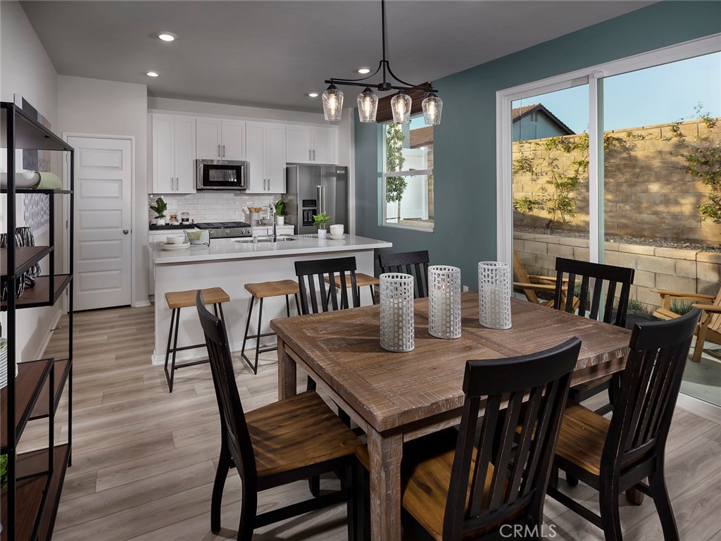 2094 Bergamot Street Property Photo 4