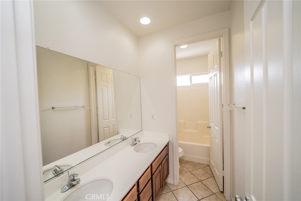 1435 Petunia Court Property Photo 21