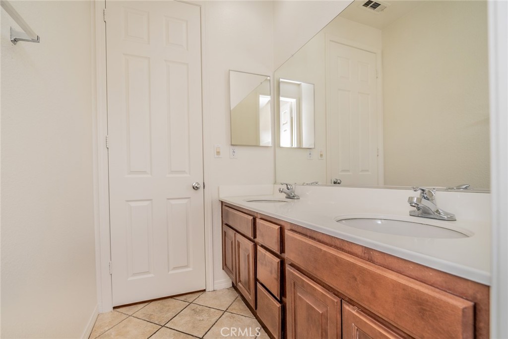 1435 Petunia Court Property Photo 22