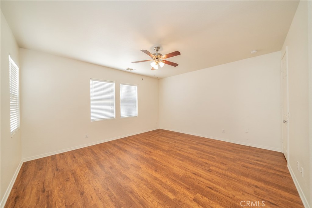 1435 Petunia Court Property Photo 32