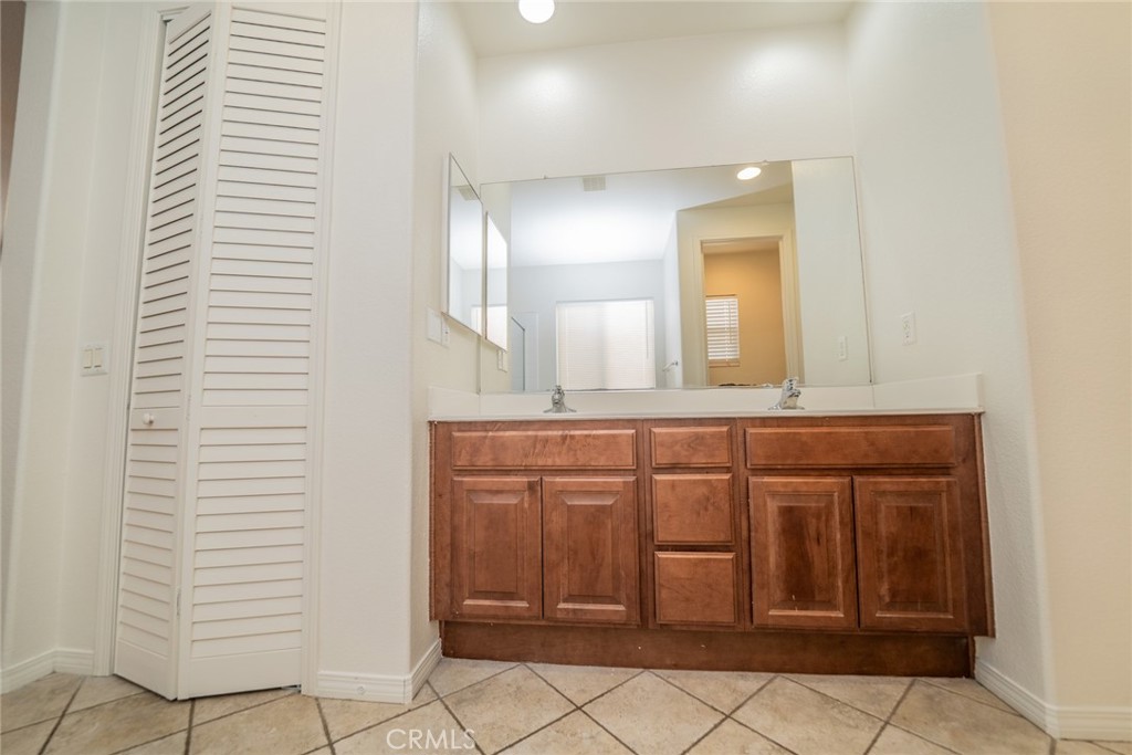 1435 Petunia Court Property Photo 35
