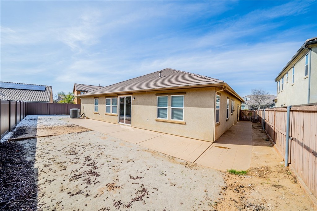 1435 Petunia Court Property Photo 40