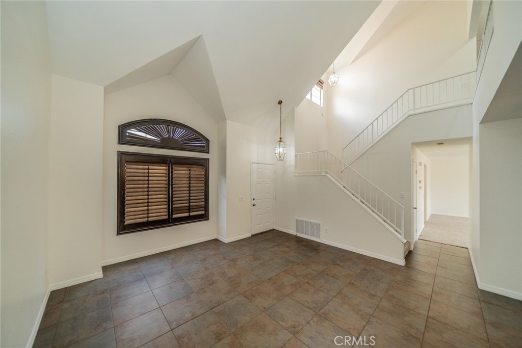 5794 Carleton Street Property Photo 6