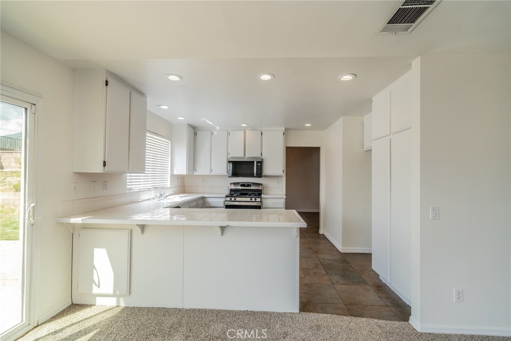 5794 Carleton Street Property Photo 15