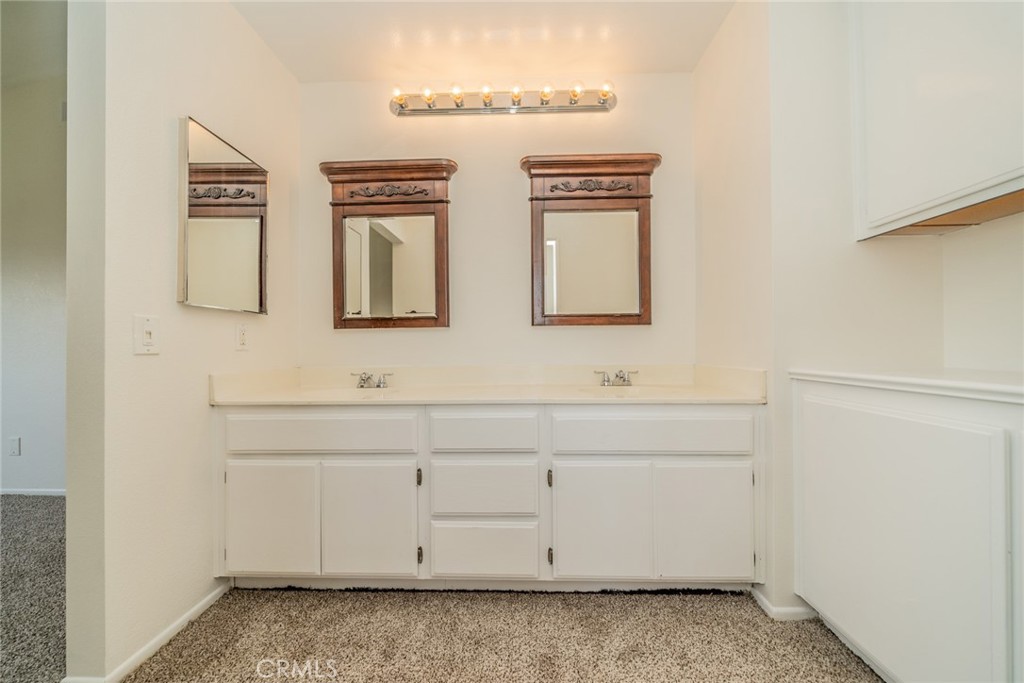 5794 Carleton Street Property Photo 26