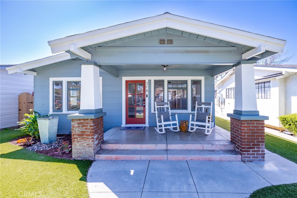 318 W Whiting Avenue Property Photo