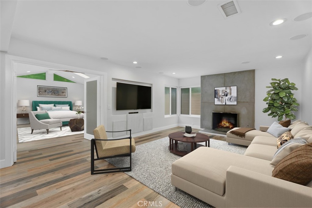 17212 Lynn Lane Property Photo 4