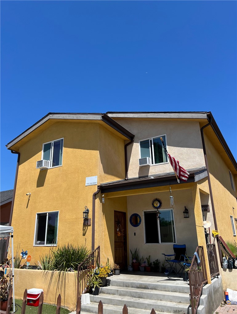 645 E 78th Street Property Photo