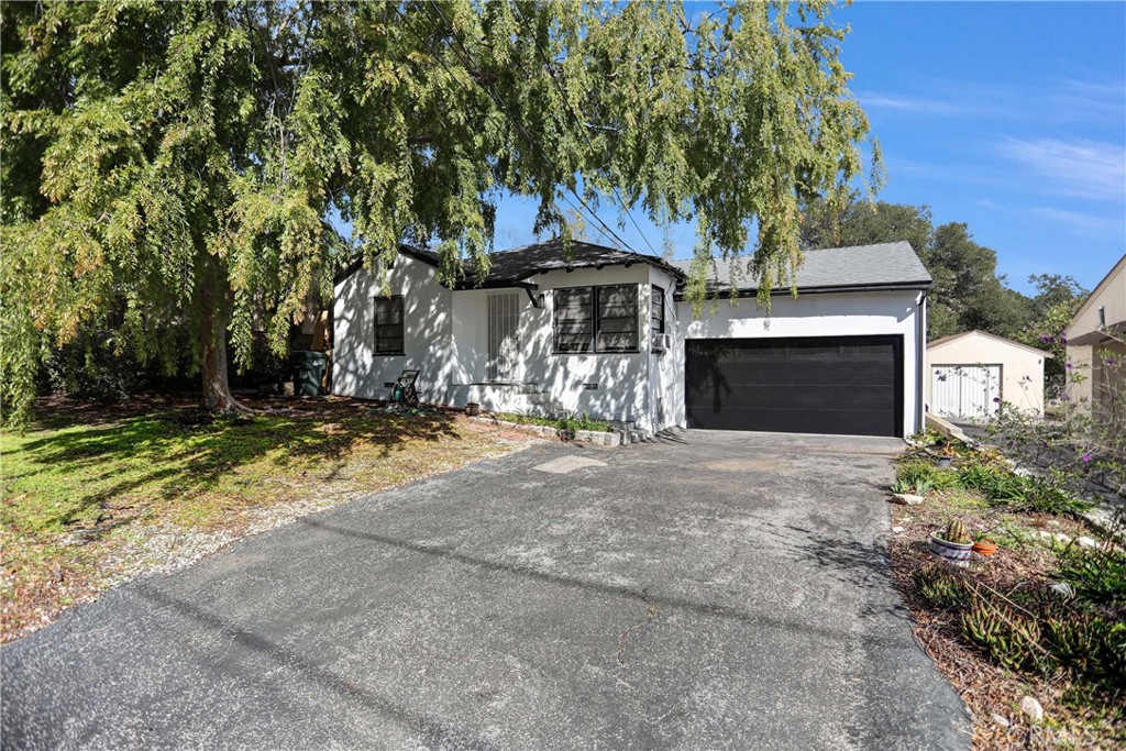 4522 Ocean View Boulevard Property Photo