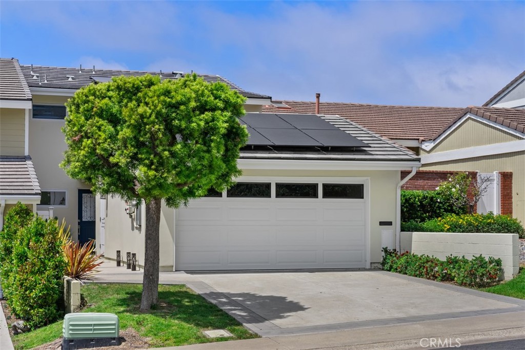 24065 Windward Drive Property Photo 1