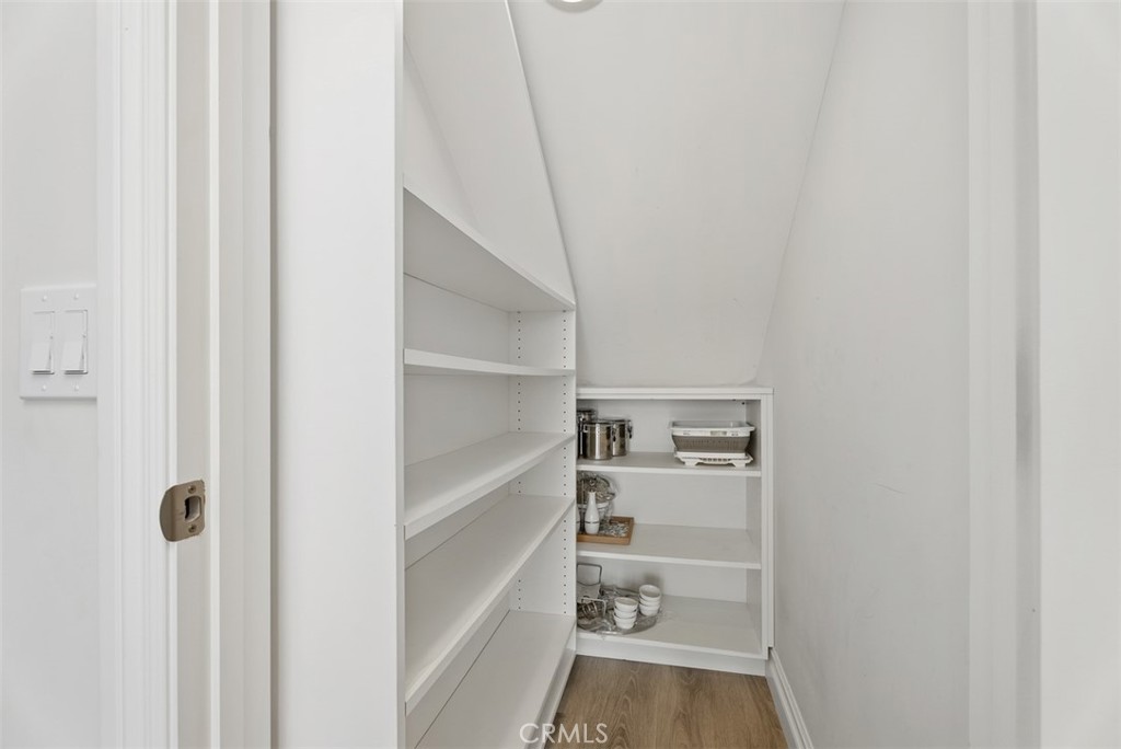 24065 Windward Drive Property Photo 11