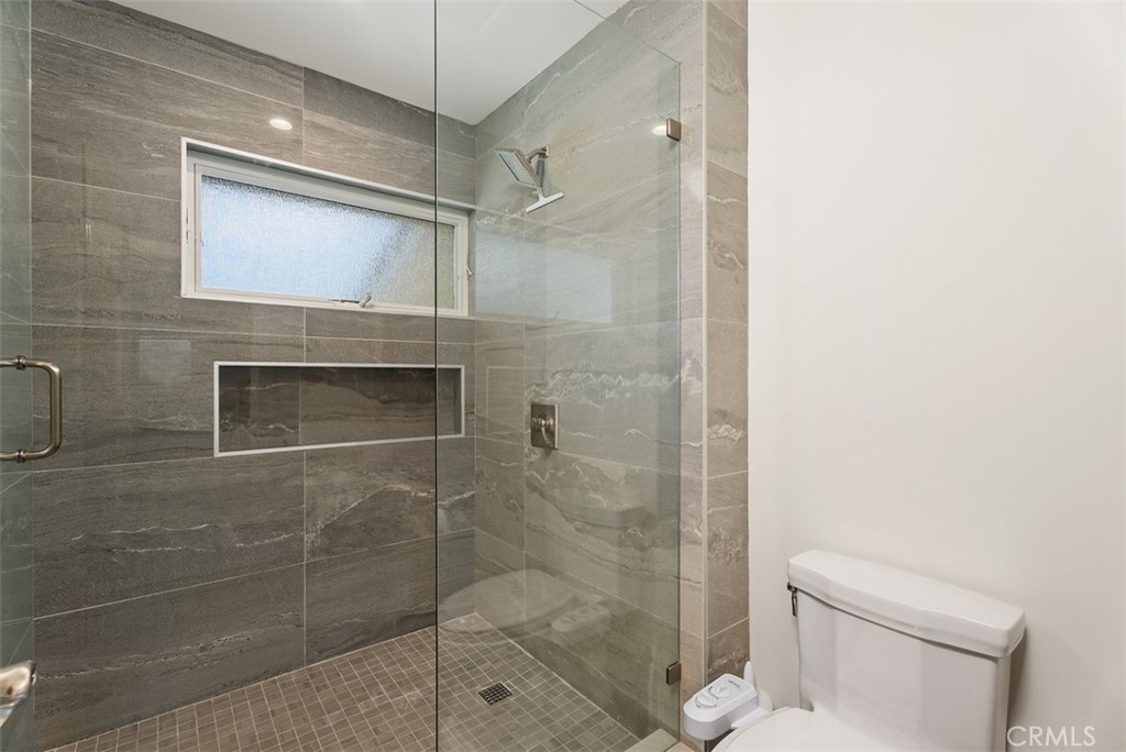 24065 Windward Drive Property Photo 23