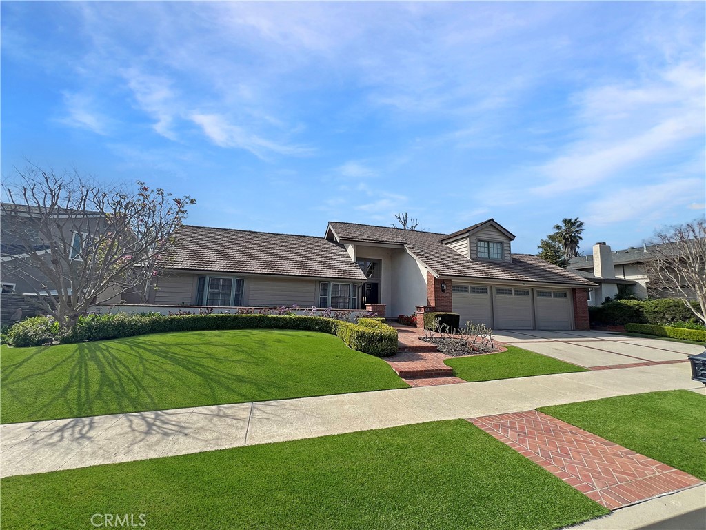 1698 N Chumash Street Property Photo