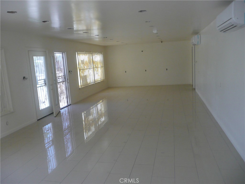 1331 Atlantic Avenue Property Photo 4