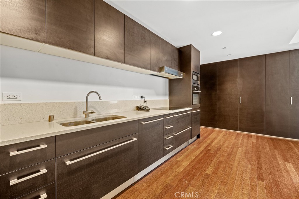 6250 Hollywood Boulevard 4m Property Photo