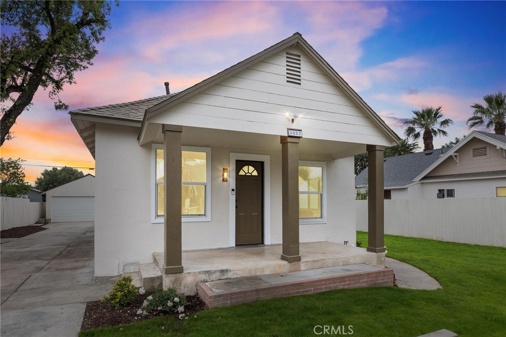3882 Taft Street Property Photo 1