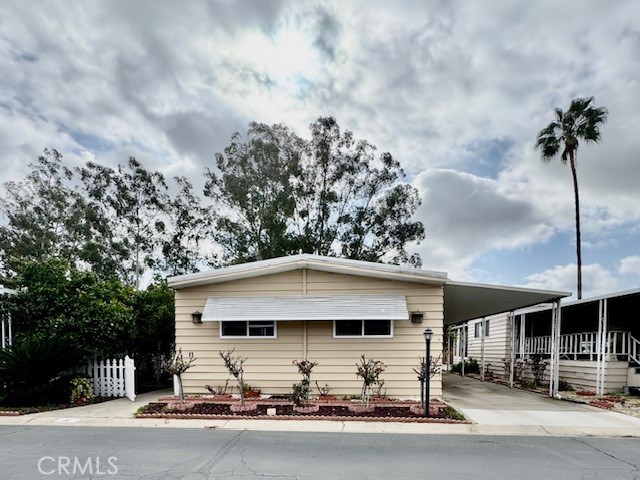 24921 Muirlands Boulevard 11 Property Photo