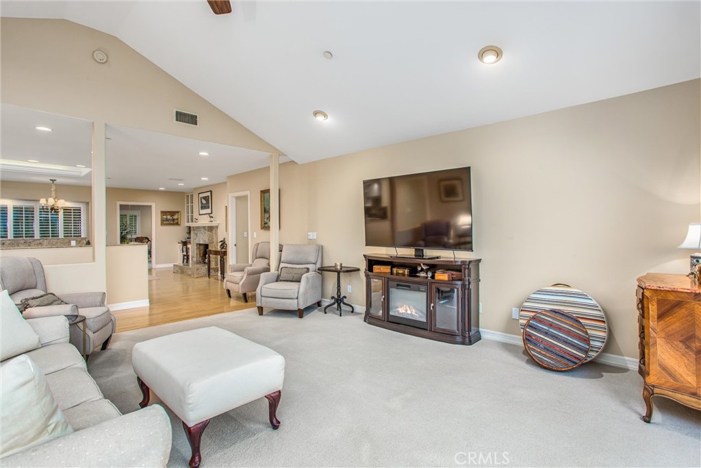 445 W Sunset Drive Property Photo 14