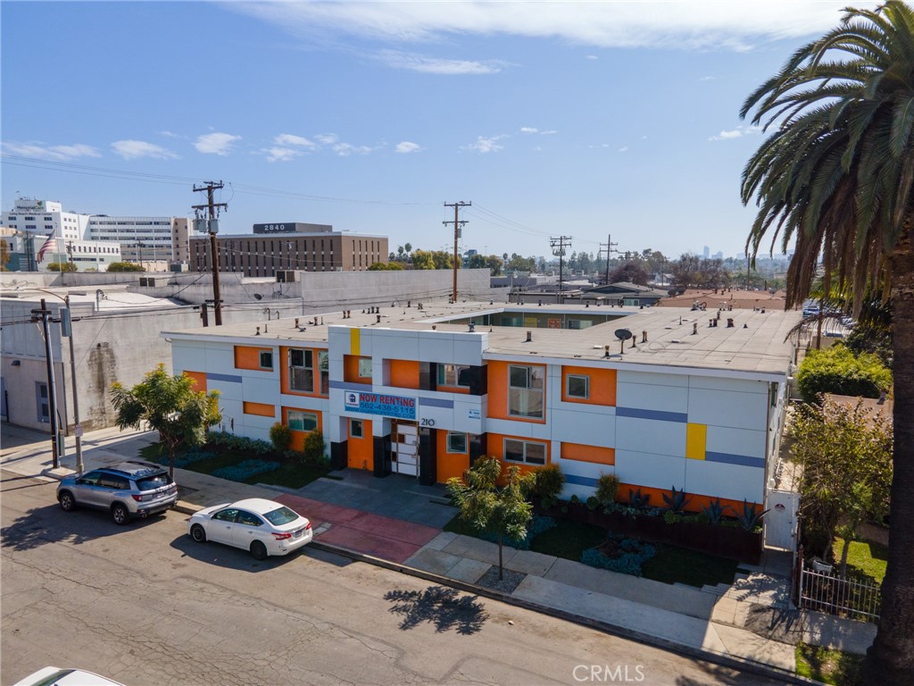 210 E 29th Street Property Photo