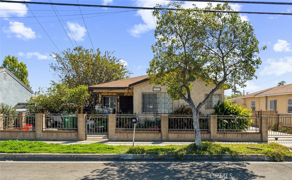 13612 Olive Street Property Photo