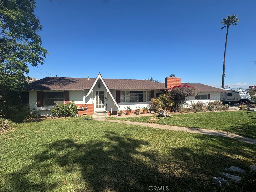 6739 Garces Avenue Property Photo