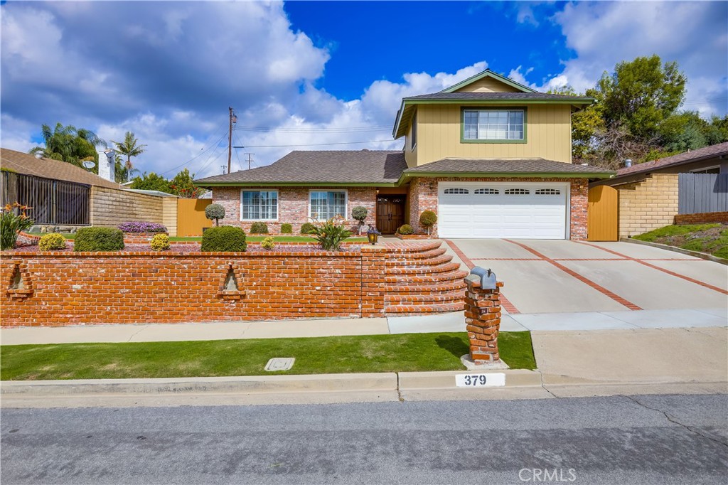 379 Glenoaks Street Property Photo
