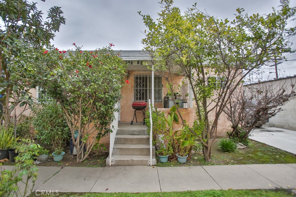 823 W 81st Street Property Photo 34