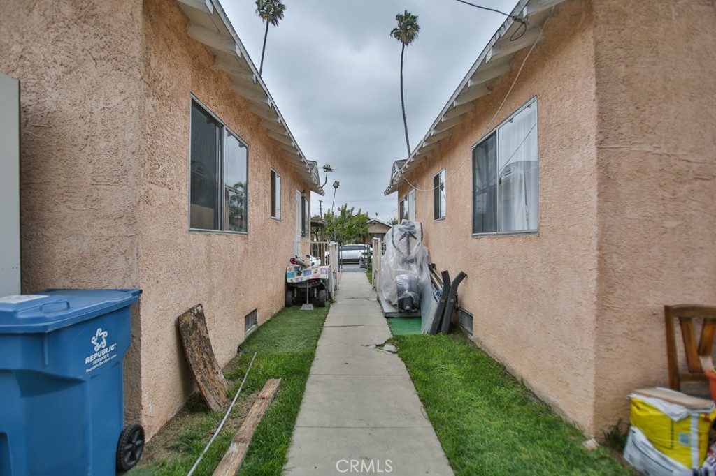 823 W 81st Street Property Photo 41