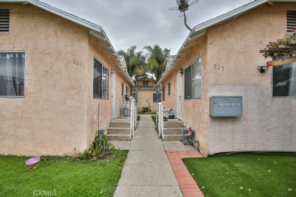 823 W 81st Street Property Photo 45