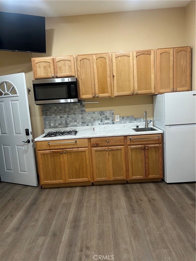 5445 1/2 Sunfield Property Photo