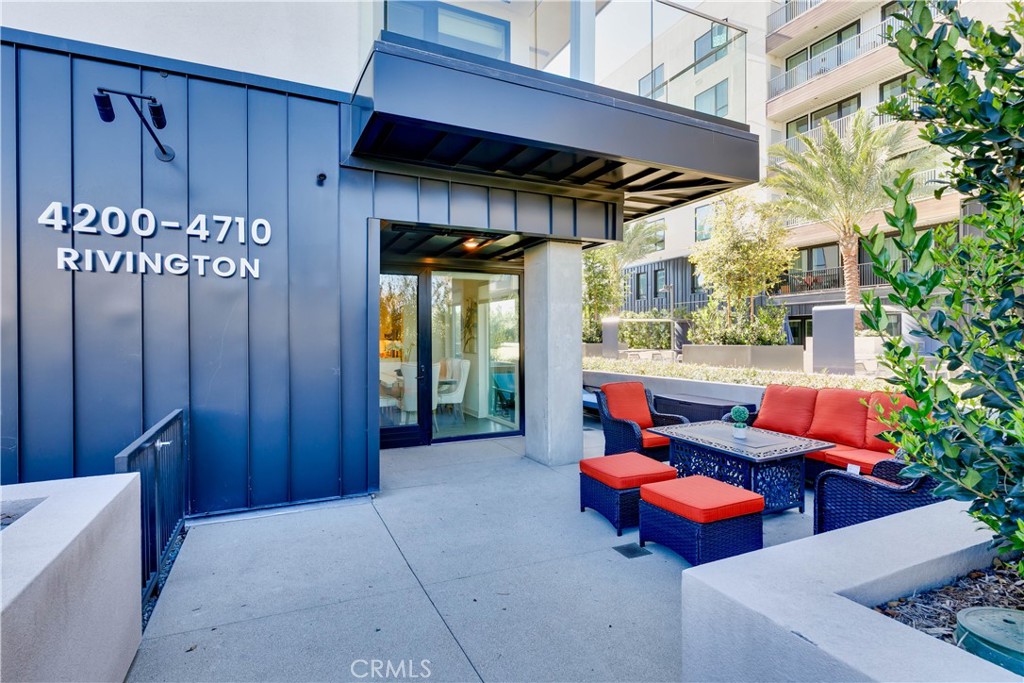 4210 Rivington Property Photo