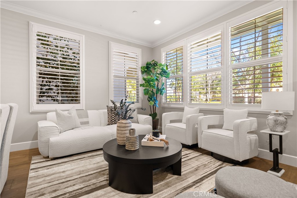 Acacia Real Estate Listings Main Image