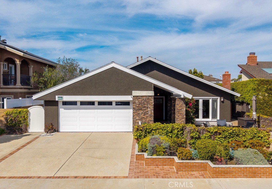 8441 Norfolk Drive Property Photo