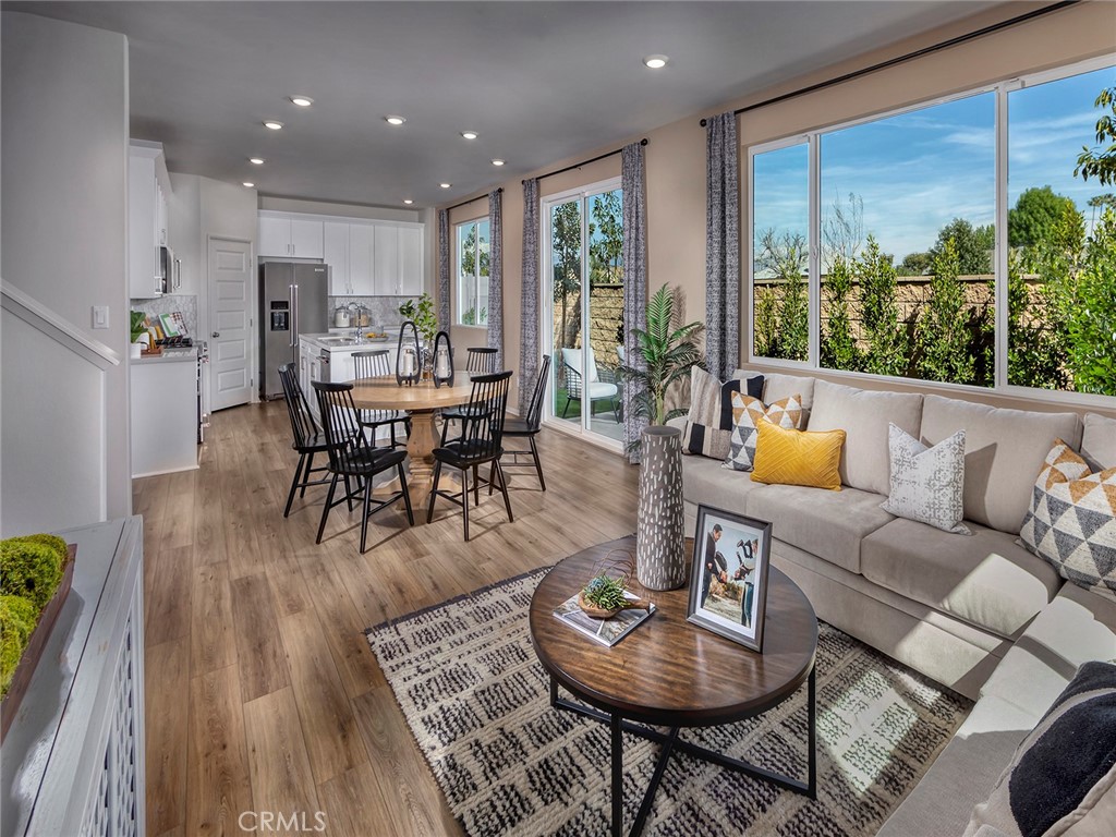 2111 Bergamot Street Property Photo 10